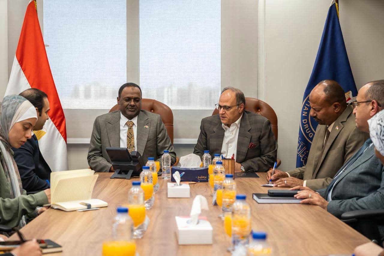 مصر والسودان تبحثان تعزيز التعاون المشترك في مجال الدواء 1 FB IMG 1783610764013 مصر والسودان تبحثان تعزيز التعاون المشترك في مجال الدواء