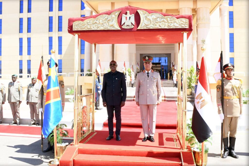 الفريق أشرف سالم زاهر وزير الدفاع والإنتاج الحربي يلتقى نائب رئيس الوزراء ووزير الدفاع الوطنى والمحاربين القدماء بالكونغو الديمقراطية 5 FB IMG 1783753197061 الفريق أشرف سالم زاهر وزير الدفاع والإنتاج الحربي يلتقى نائب رئيس الوزراء ووزير الدفاع الوطنى والمحاربين القدماء بالكونغو الديمقراطية