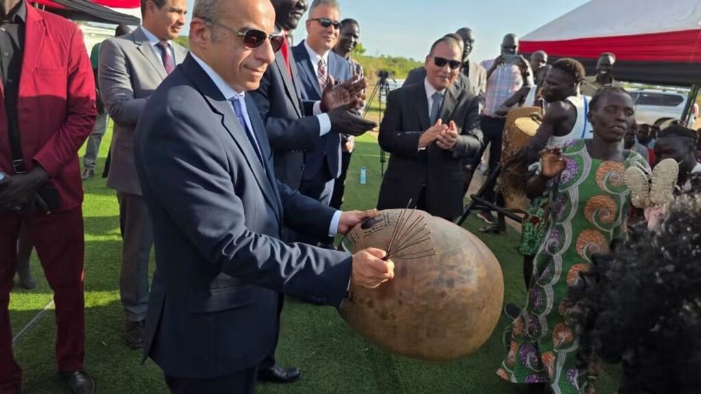 FB IMG 1784549827118 مصر تعزز دعمها لتنمية جنوب السودان.. السفير المصري يفتتح محطة مياه جوفية تعمل بالطاقة الشمسية ( صور )