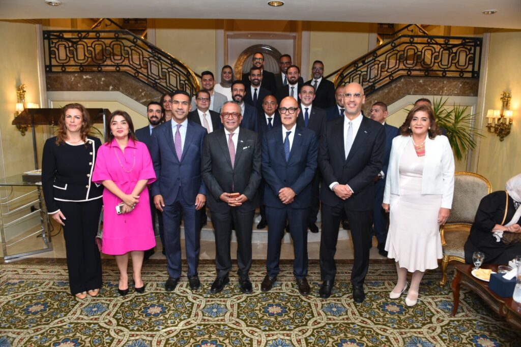 البنك التجاري الدولي - مصر وبنك قناة السويس يرتبان تمويلاً مشتركاً بقيمة 4.4 مليار جنيه مع الأهلي صبور لتطوير مشروع «Summer» بالساحل الشمالي 2 اتفاق بين الأهلي صبور وبنكي التجاري الدولي وقناة السويس لتطوير تطوير مشروع “Summer”