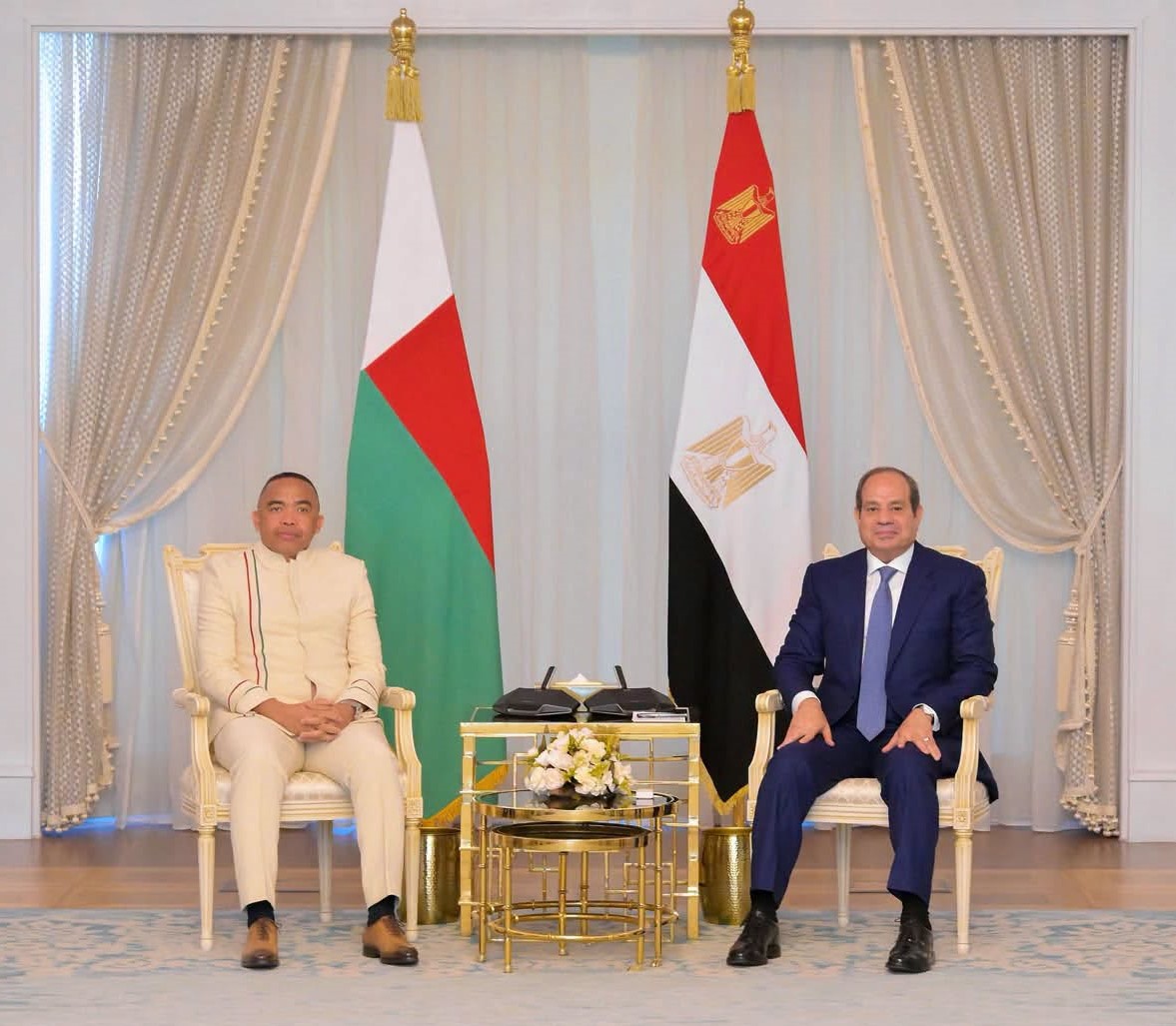 كريم هاني عبد الغفار يكتب : زيارة رئيس مدغشقر إلى مصر.. قراءة تحليلية في الدلالات السياسية والاقتصادية والإقليمية 1 الرئيس عبد الفتاح السيسي يستقبل ميكائيل راندريانيرينا، رئيس مدغشقر كريم هاني عبد الغفار يكتب : زيارة رئيس مدغشقر إلى مصر.. قراءة تحليلية في الدلالات السياسية والاقتصادية والإقليمية