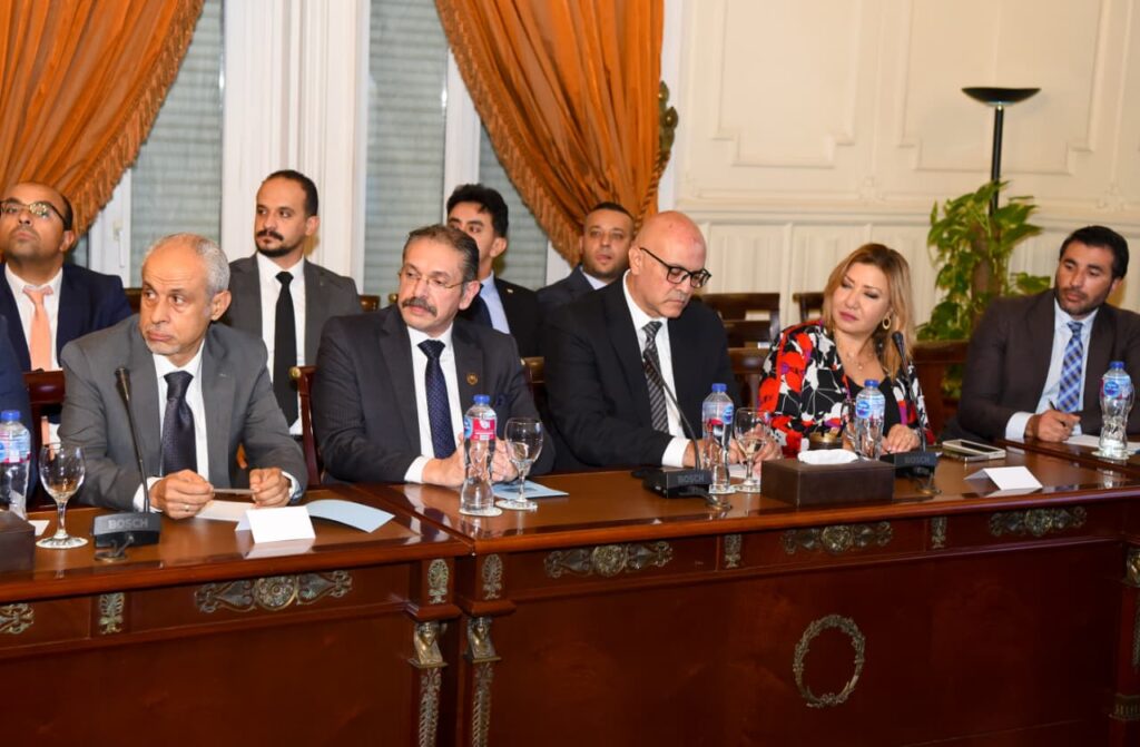 IMG 20260817 WA0010 وزير الخارجية يبحث سبل دعم الشركات المصرية في التوسع بالأسواق الأفريقية