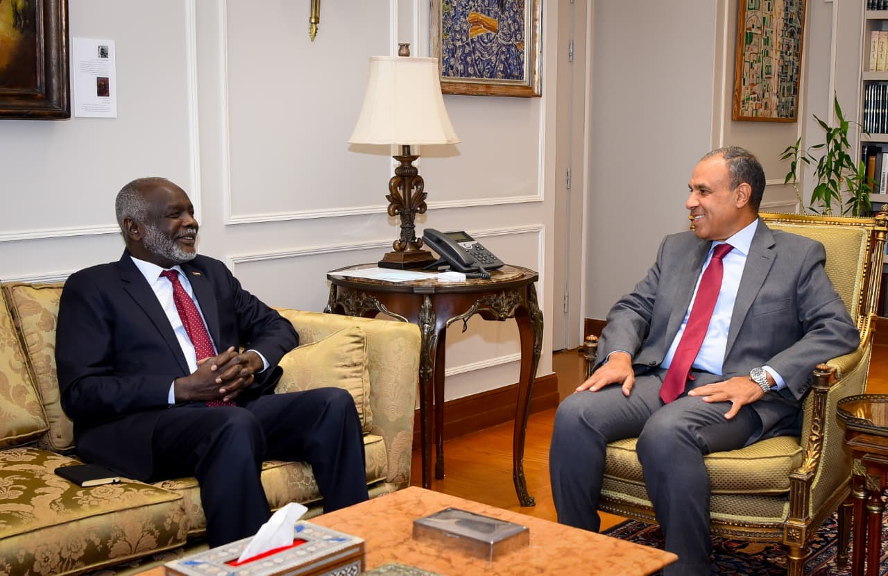 IMG 20260823 WA0013 وزير الخارجية المصري يبحث مع وزير المالية السوداني تعزيز التعاون الاقتصادي والتجاري ودعم جهود إعادة الإعمار