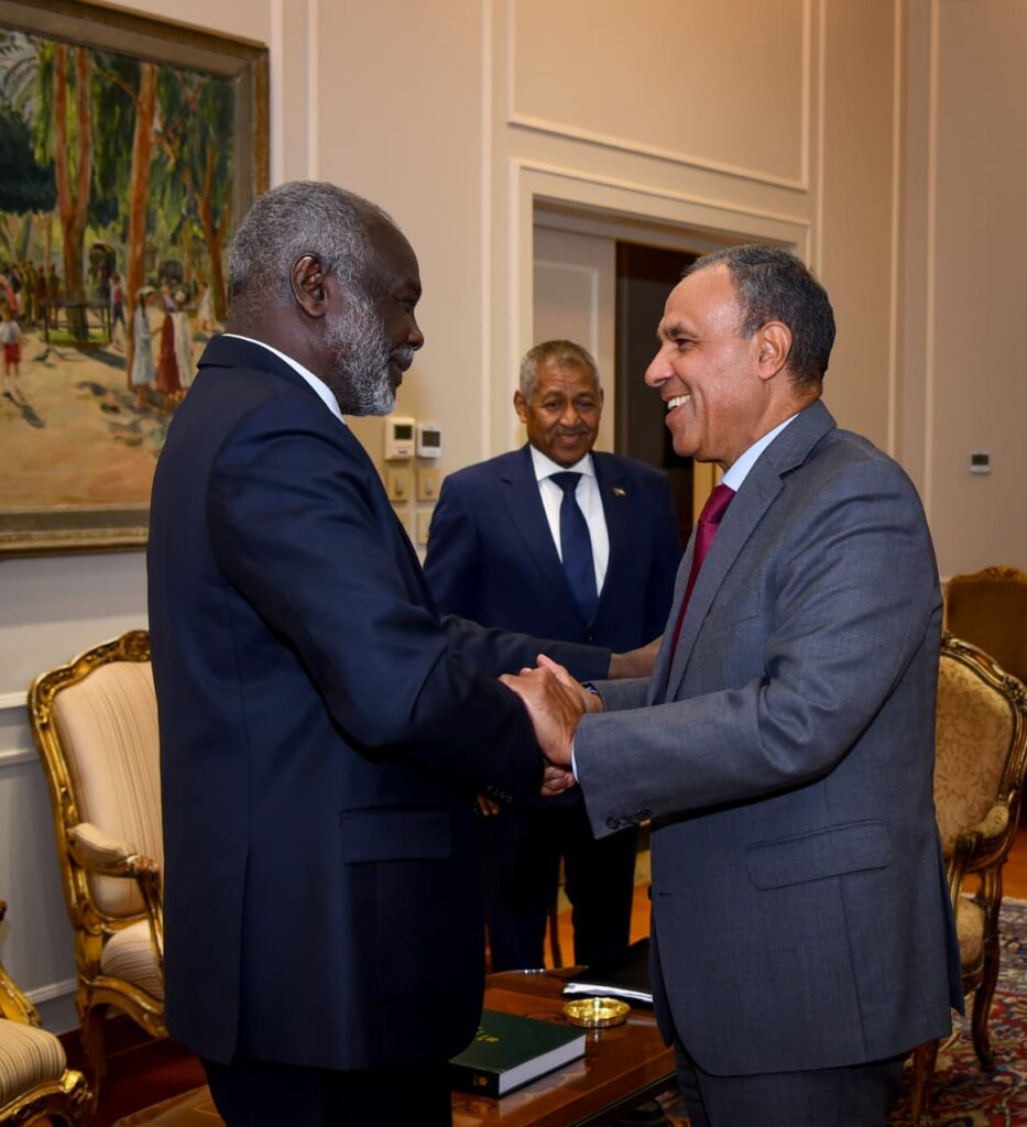 IMG 20260823 WA0016 وزير الخارجية المصري يبحث مع وزير المالية السوداني تعزيز التعاون الاقتصادي والتجاري ودعم جهود إعادة الإعمار