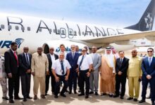 سفير مصر لدي السودان في استقبال أولي رحلات مصر للطيران لمطار بورسودان مصر للطيران تستأنف رحلاتها إلي مطار بورتسودان