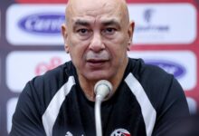 حسام حسن المدير الفني لمنتخب مصر النادي الأهلي يرد رسميًا على تصريحات حسام حسن بشأن محمد الشناوي: «لا نقبل المساس بحقوق لاعبينا»