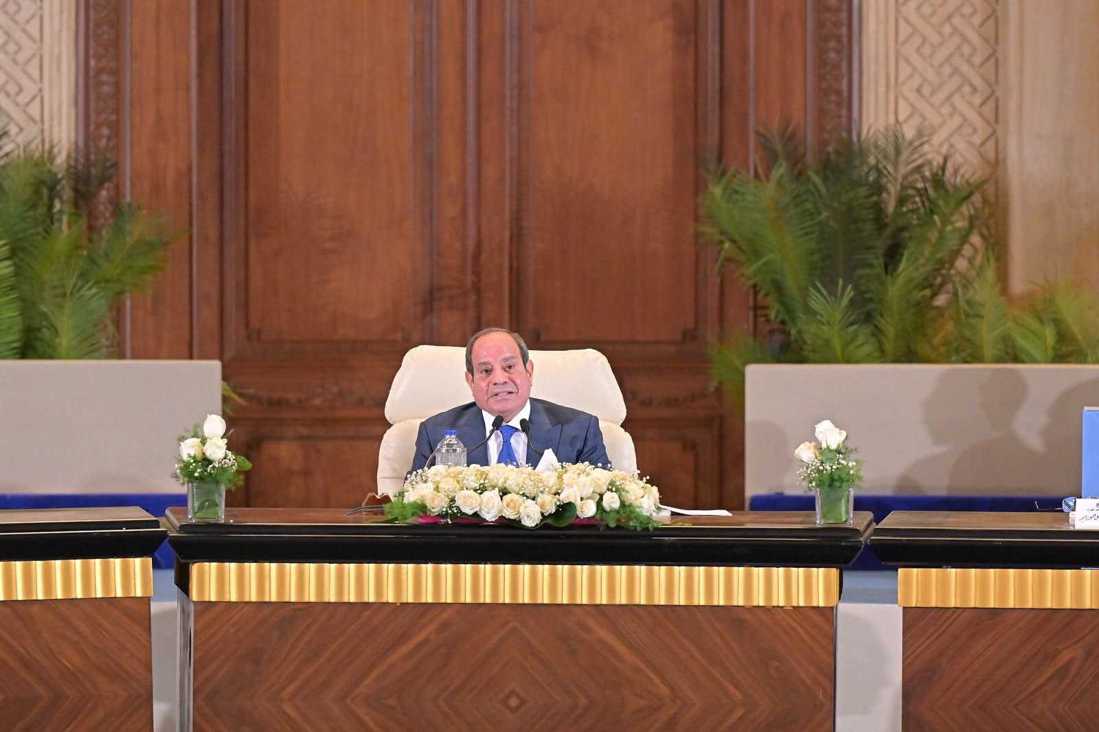 516b982b 70bd 483d 9a33 9b4010f82874 الرئيس السيسي في منتدى مصر الرئيس السيسي : ثوابت السياسة الخارجية المصرية تقوم على عدم التدخل والحفاظ على وحدة الدول