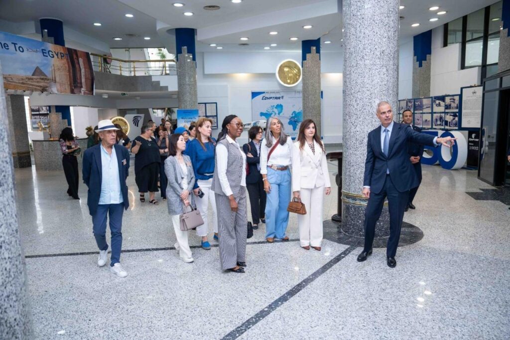 IMG 20261023 WA0014 مصر للطيران تستضيف زوجات الدبلوماسيين الأجانب ضمن مبادرة «Welcome to Egypt*
